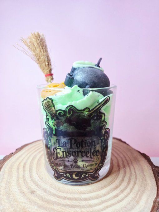 Bougie La Potion Ensorcelée - Parfum Potion d'Amour