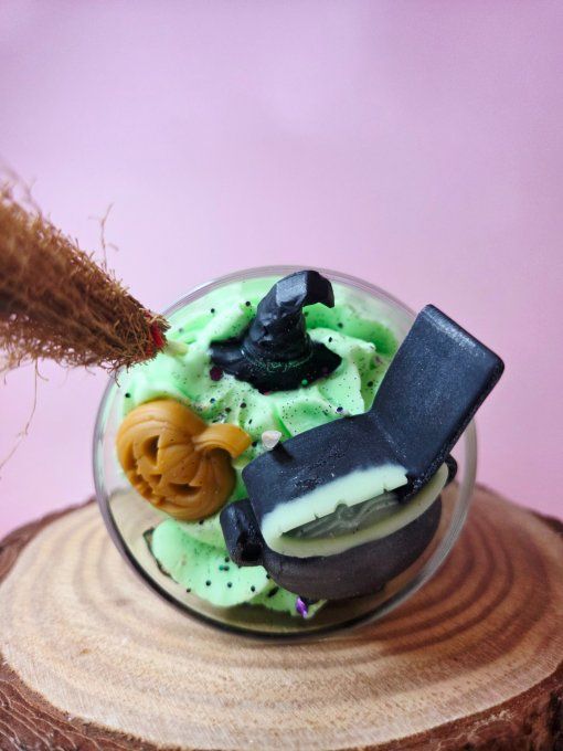 Bougie La Potion Ensorcelée - Parfum Potion d'Amour