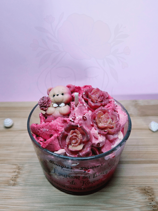Bougie - L'Ourson au bouquet de roses - Parfum Vanille des îles